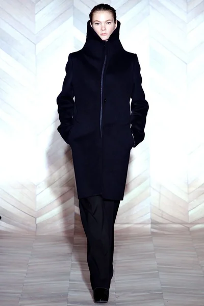 Look 27